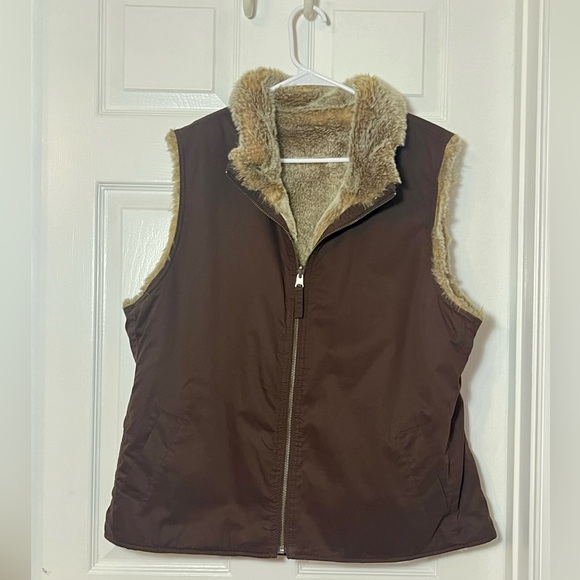 Y2K Furry Brown Vest (READ DESC) - Picture 6 of 6